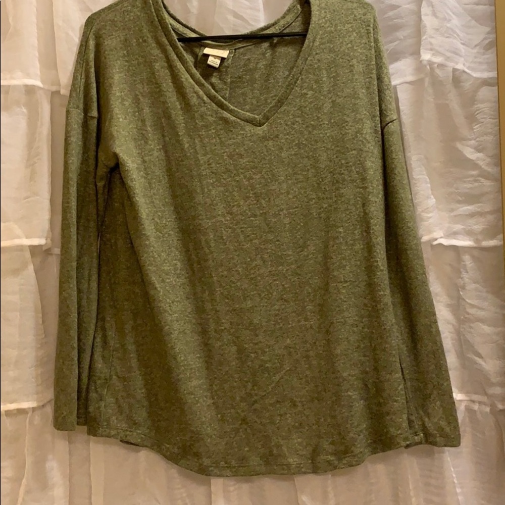 Heathered olive green long sleeve
